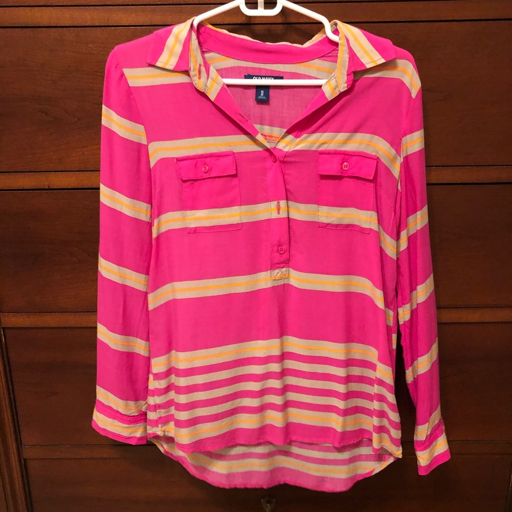 Old Navy top